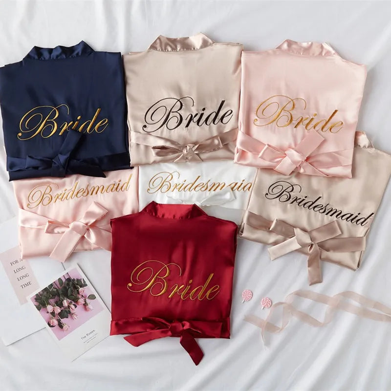 Bridal Robe - Bride To Be / Bridesmaid / Bridal Shower / Hen / Bachelorette Party Supplies